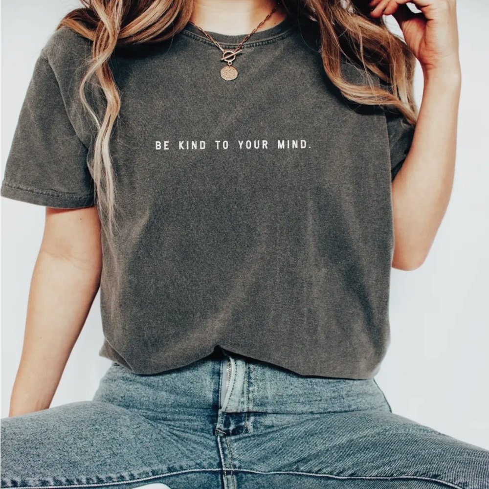 NWT - SBG Co Be Kind T-Shirt - Medium - Charcoal Grey
